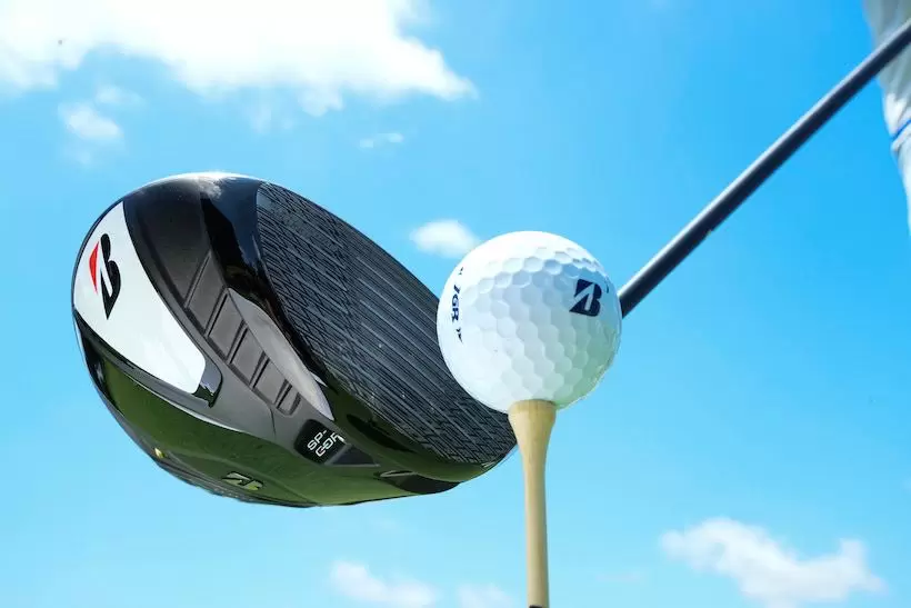 ドライバー／気持ちいい打感、低スピンなのにボールが上がって飛距離アップ