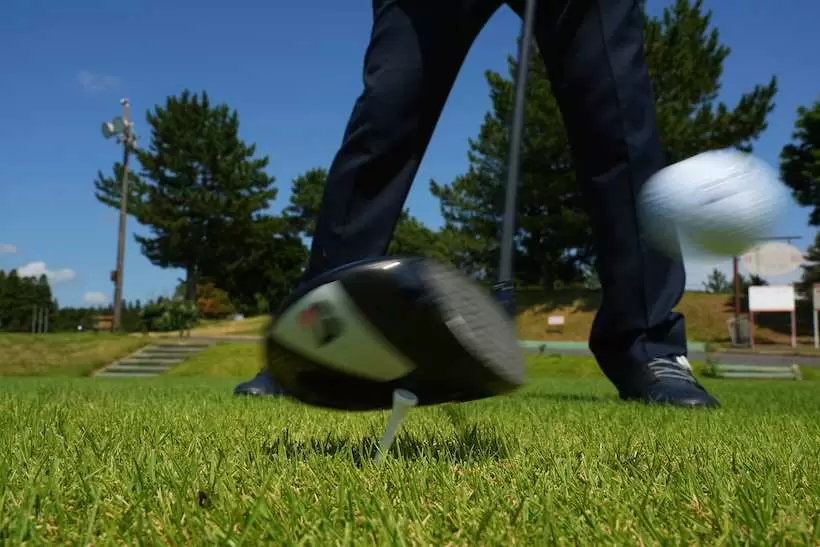 ドライバー／気持ちいい打感、低スピンなのにボールが上がって飛距離アップ