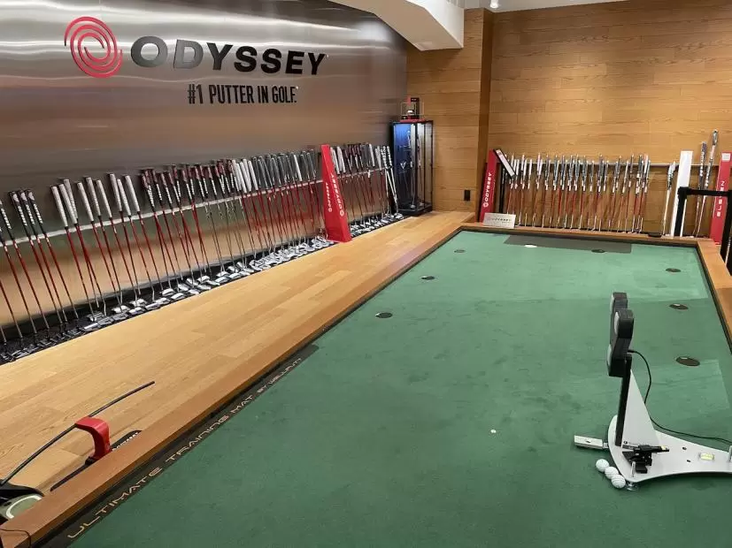 オデッセイのパターがズラリと並んでいる