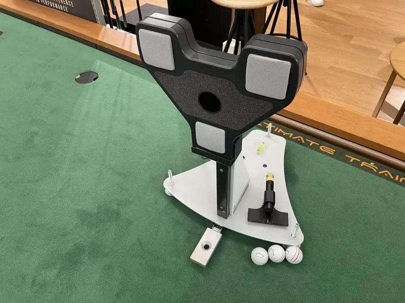 オデッセイパットラボでパターフィッティング