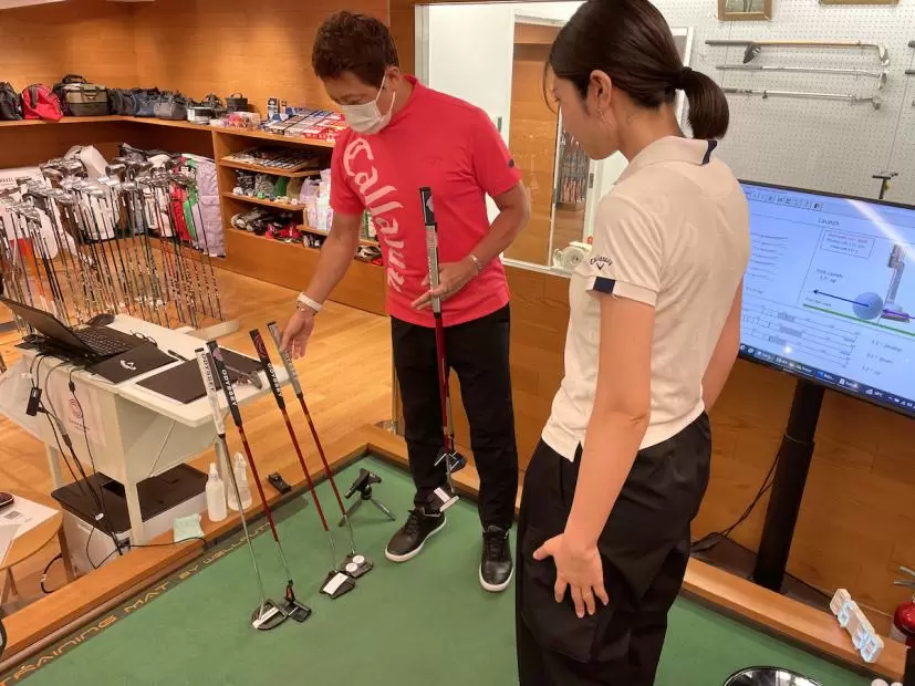 オデッセイパットラボでパターフィッティング