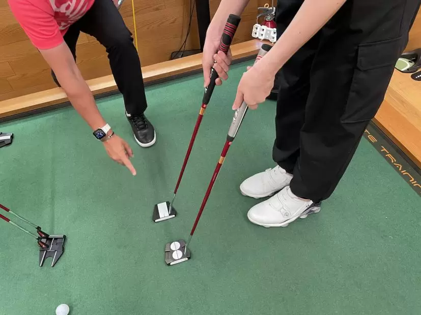 オデッセイパットラボでパターフィッティング