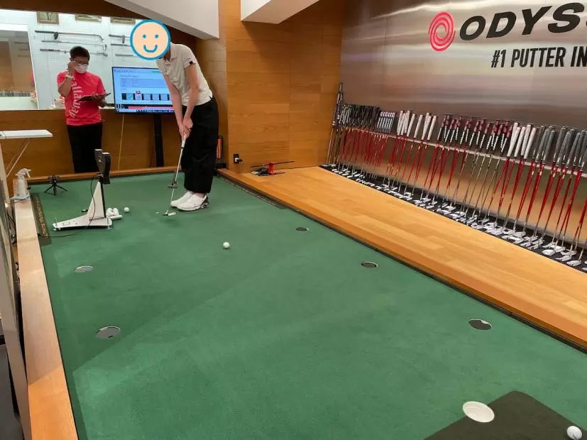 オデッセイパットラボでパターフィッティング