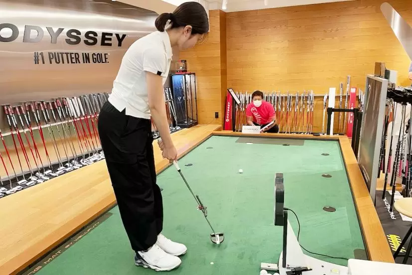 オデッセイパットラボでパターフィッティング