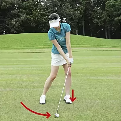 アイアン、こうすればダウンブローに打てます！