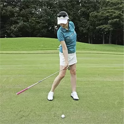 アイアン、こうすればダウンブローに打てます！