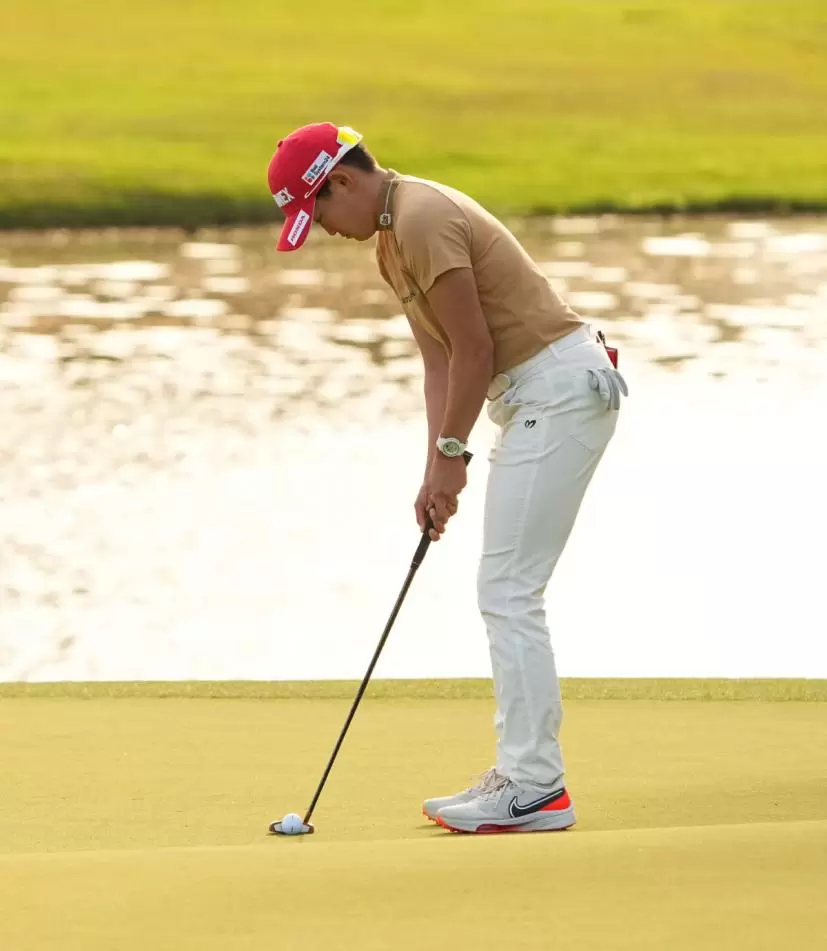 岩井明愛のパッティングストローク