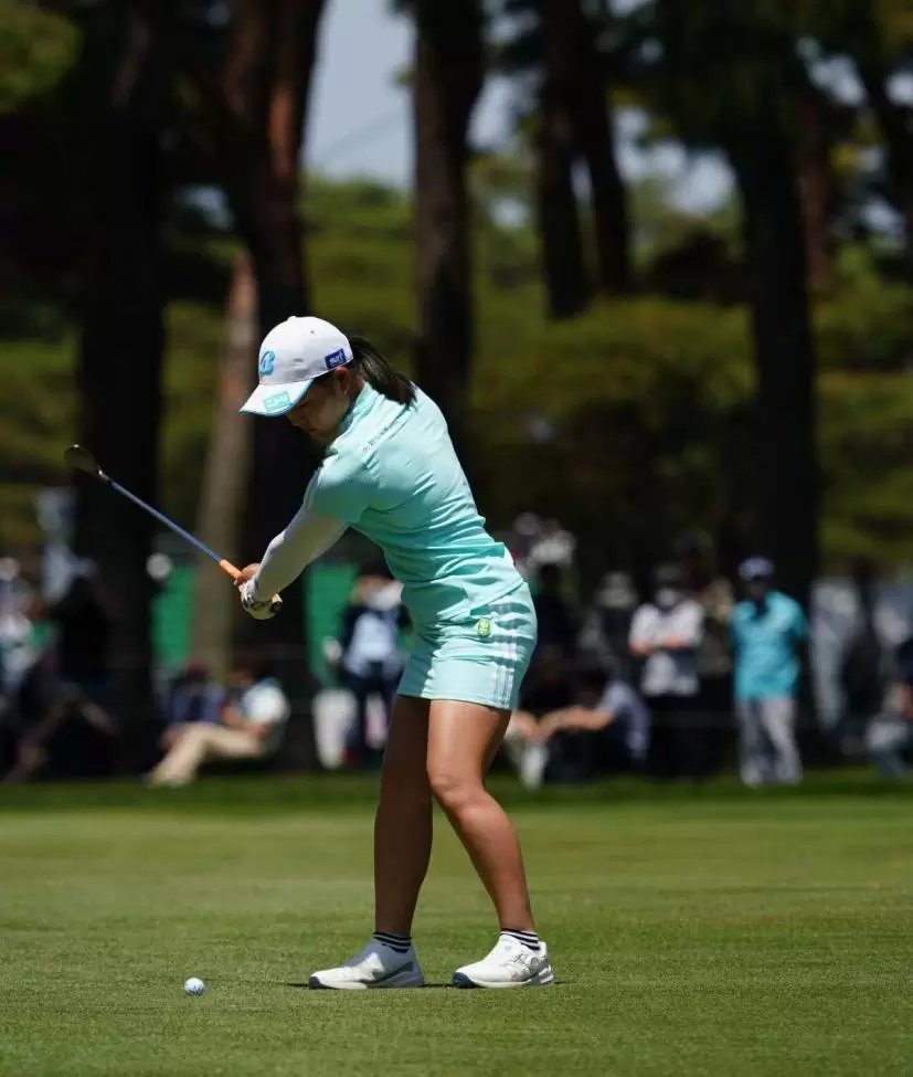 佐藤心結のウェッジスイング