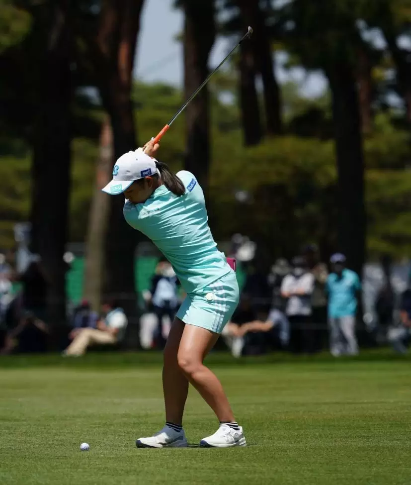 佐藤心結のウェッジスイング