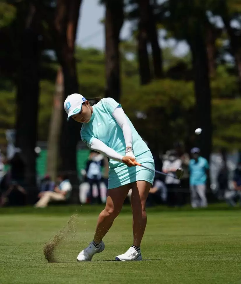 佐藤心結のウェッジスイング