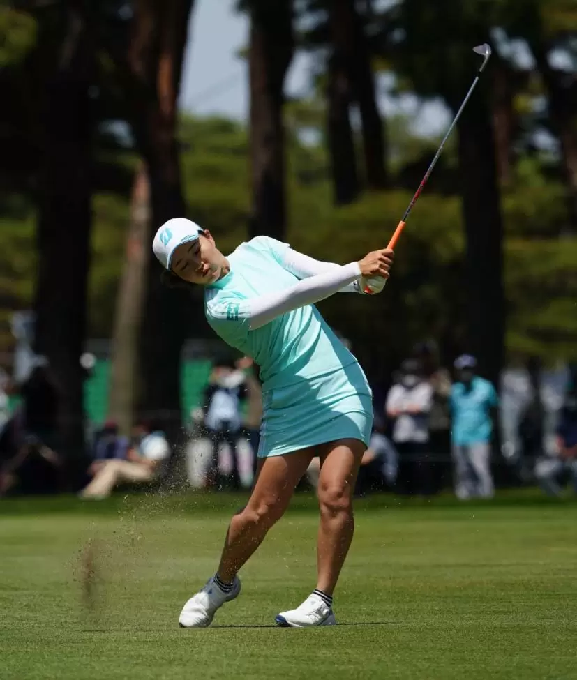 佐藤心結のウェッジスイング