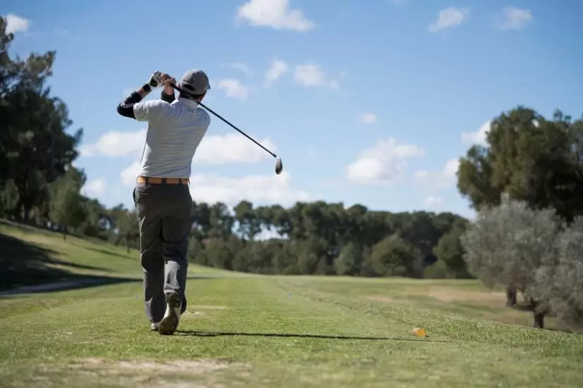 ゴルフスイング