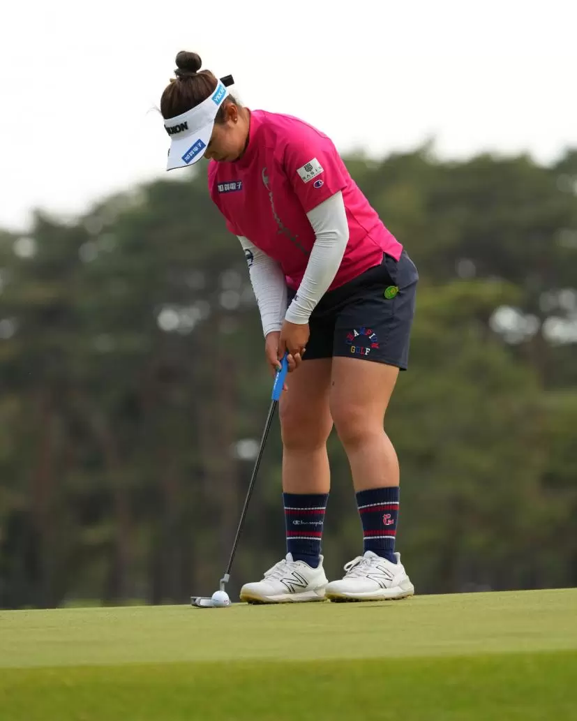 山下美夢有のパッティングストローク