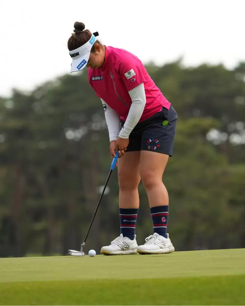 山下美夢有のパッティングストローク