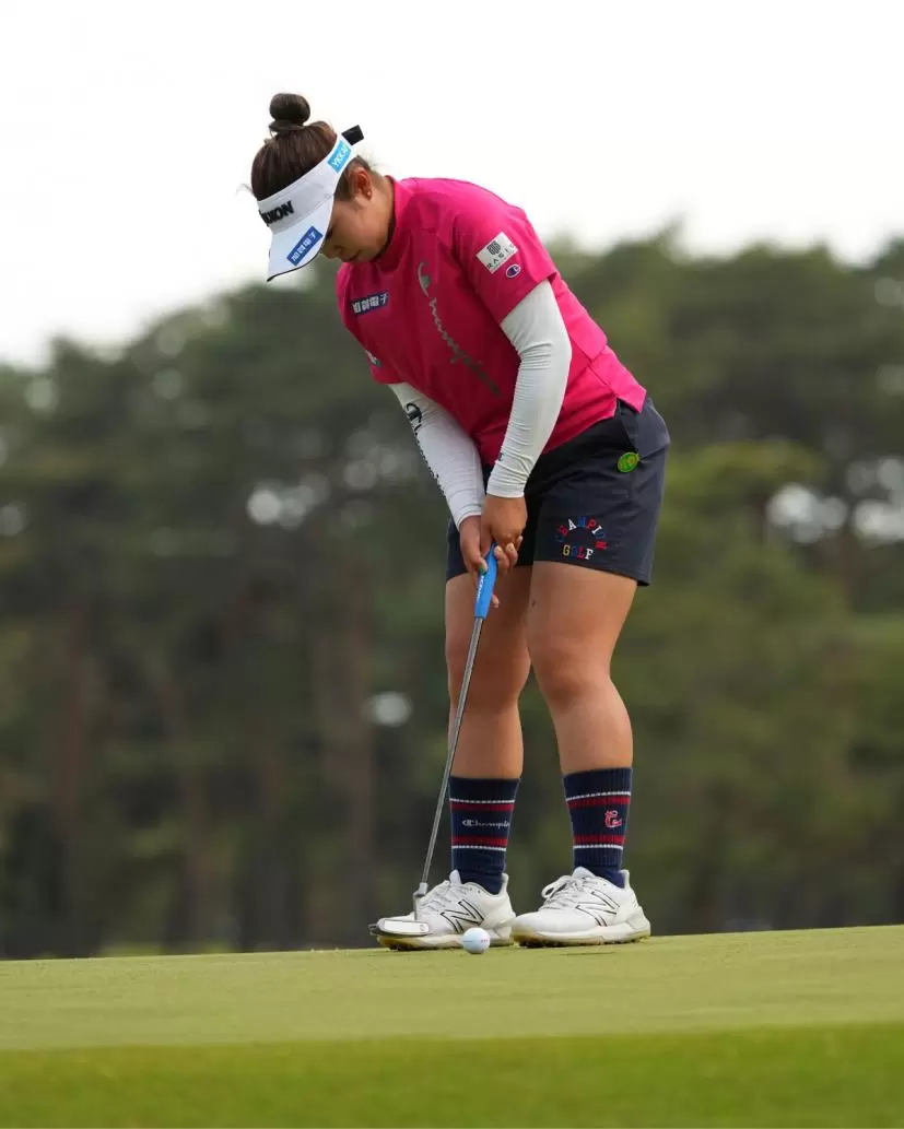 山下美夢有のパッティングストローク