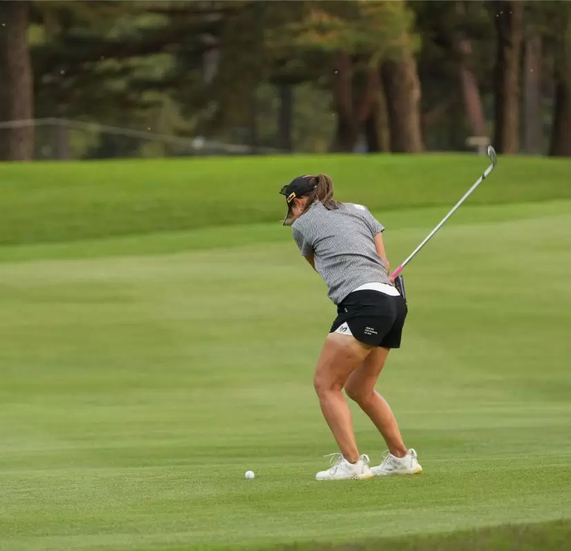 上田桃子のウェッジスイング