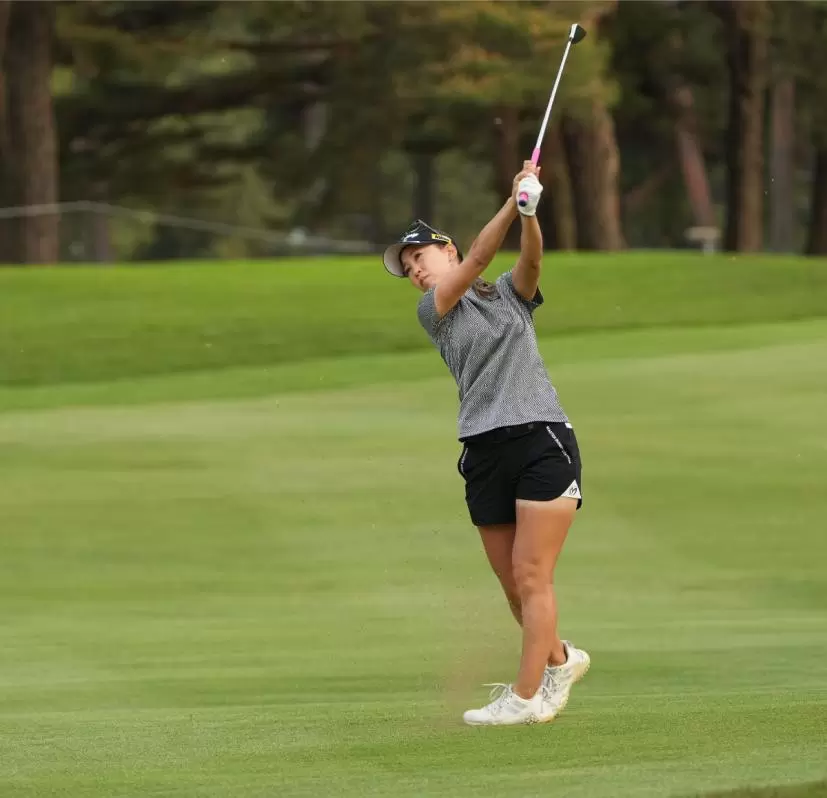 上田桃子のウェッジスイング