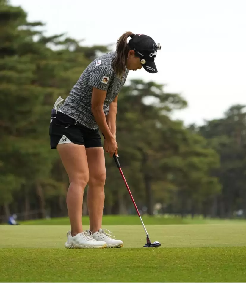 上田桃子のパッティングストローク