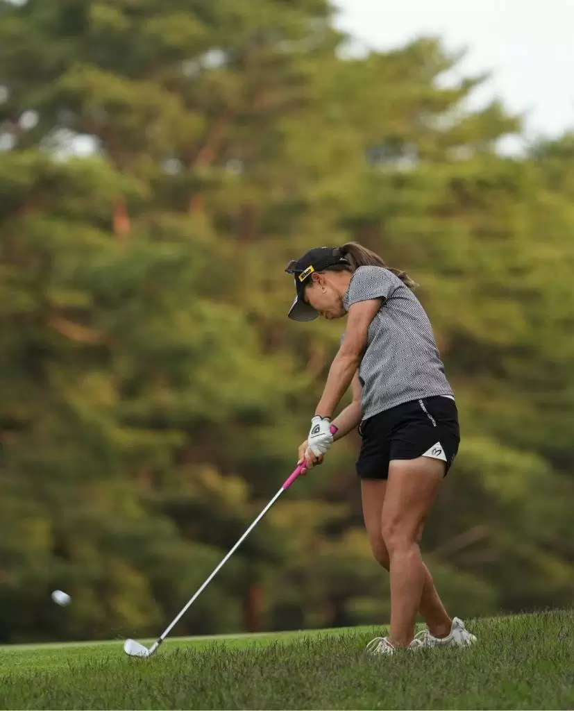 上田桃子アイアンスイング