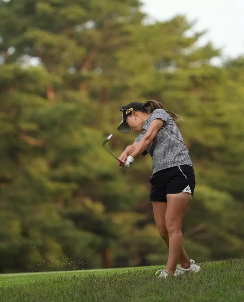 上田桃子アイアンスイング