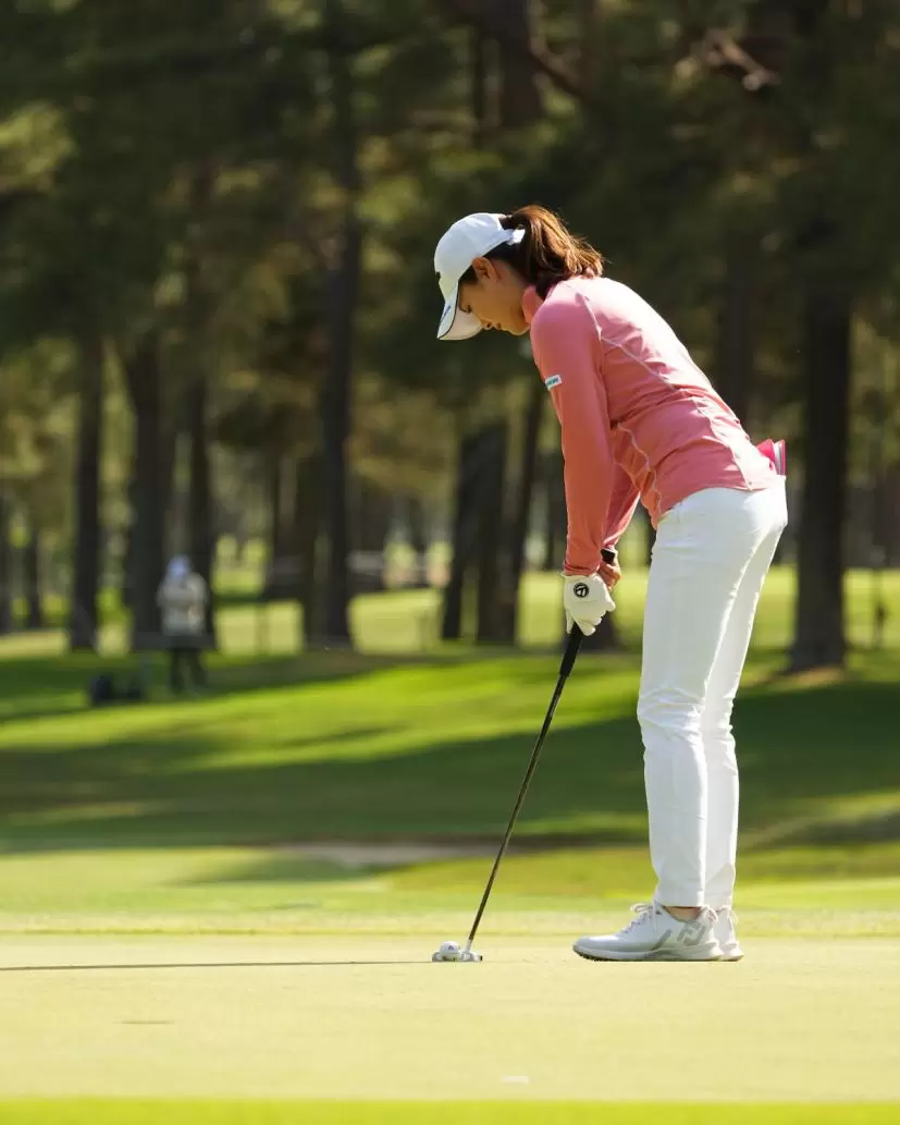 新垣比菜のパッティングストローク