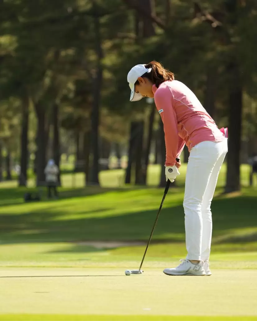 新垣比菜のパッティングストローク