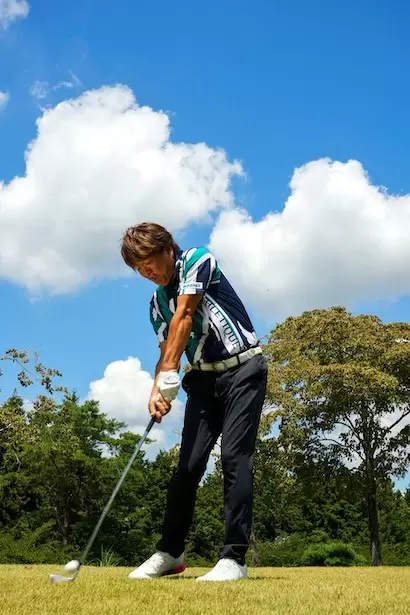 『オノフ フォージド アイアン クロ』