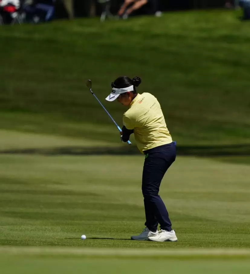 青木瀬令奈のウェッジスイング