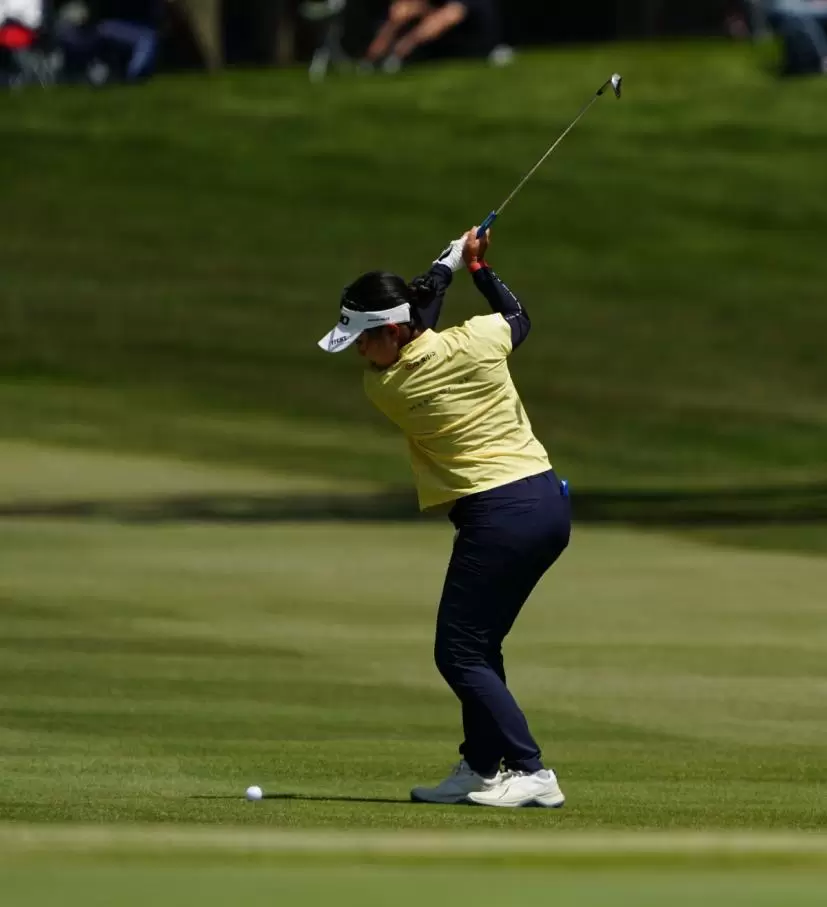 青木瀬令奈のウェッジスイング