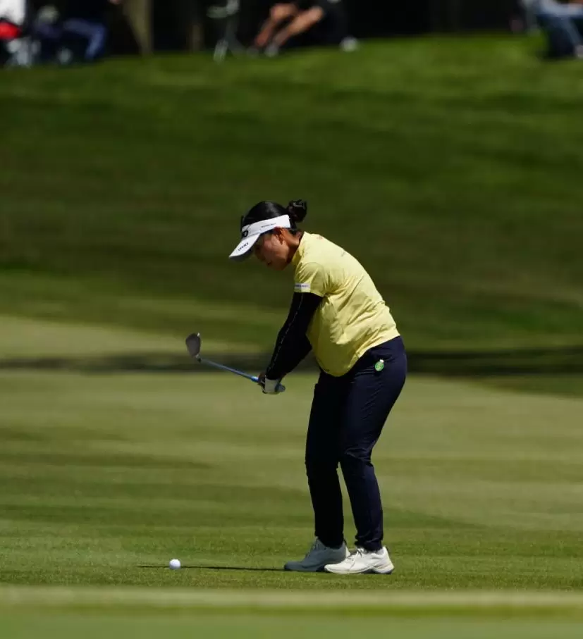 青木瀬令奈のウェッジスイング