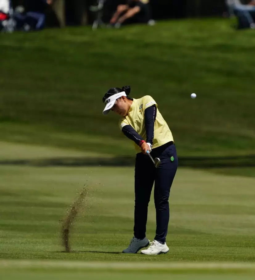 青木瀬令奈のウェッジスイング