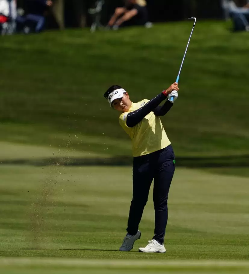 青木瀬令奈のウェッジスイング