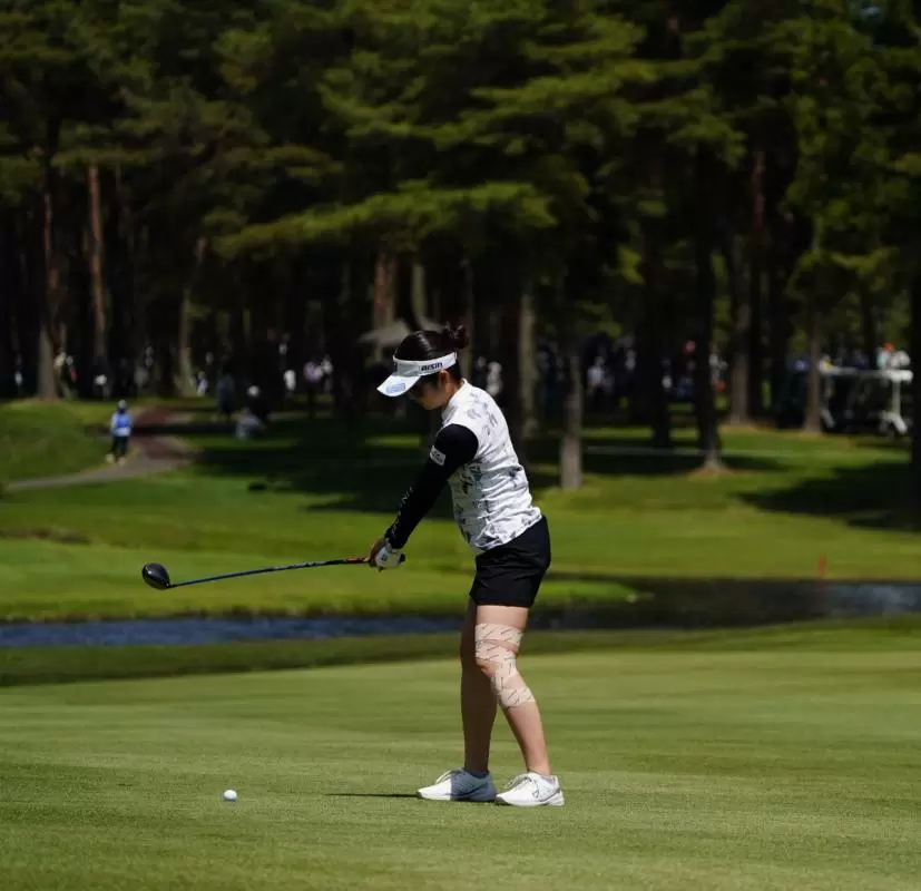 三ヶ島かなのフェアウェイウッドスイング