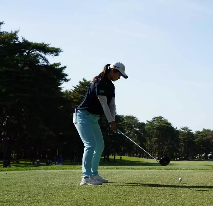 櫻井心那のドライバースイング