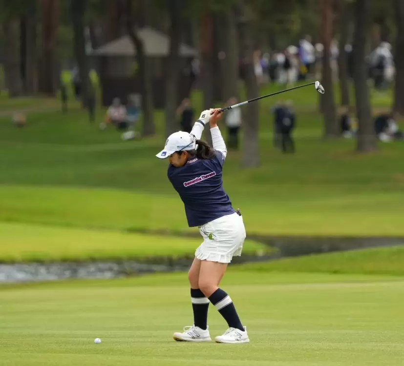 阿部未悠のフェアウェイウッドスイング