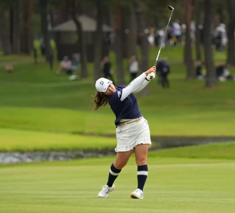 阿部未悠のフェアウェイウッドスイング