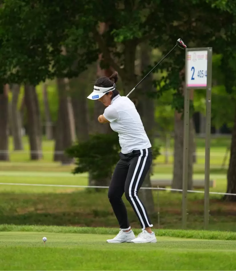 全 美貞さんのダウンスイング①