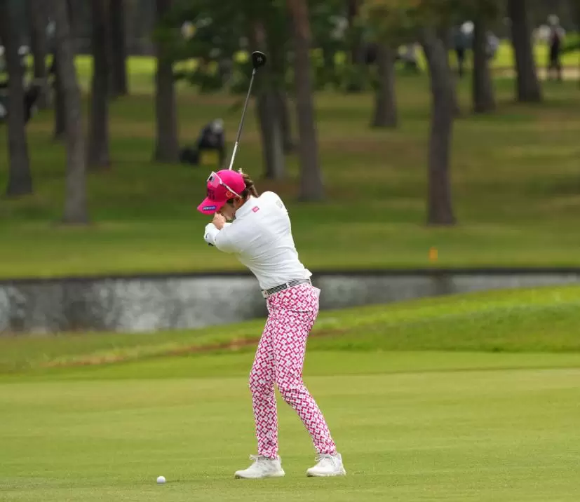 原英莉花さんのバックスイング③