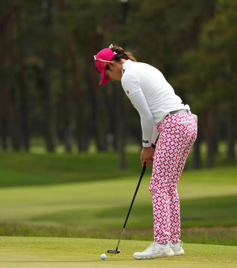 原英莉花さんのダウンスイング①