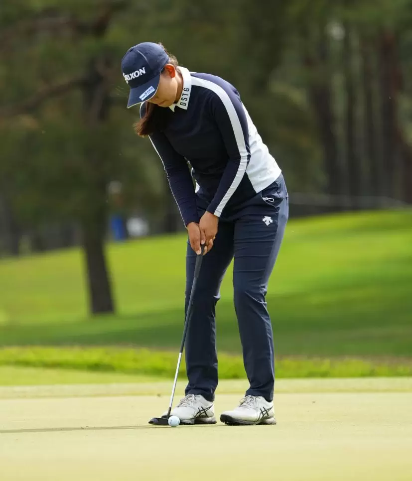 荒川怜郁さんのダウンスイング③