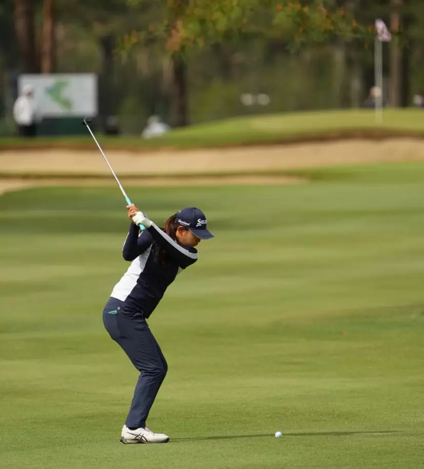 荒川怜郁さんのダウンスイング①