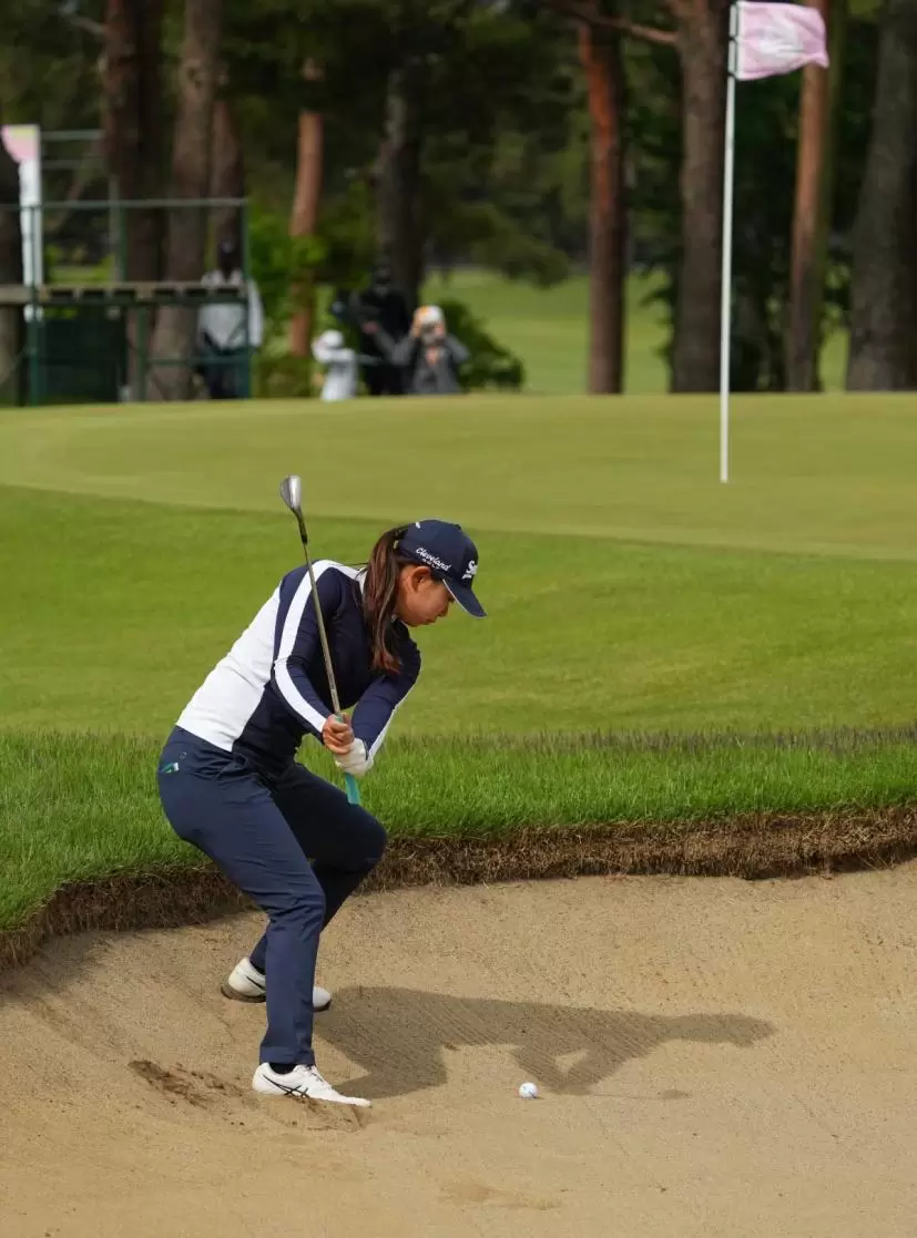 荒川怜郁さんのバックスイング③