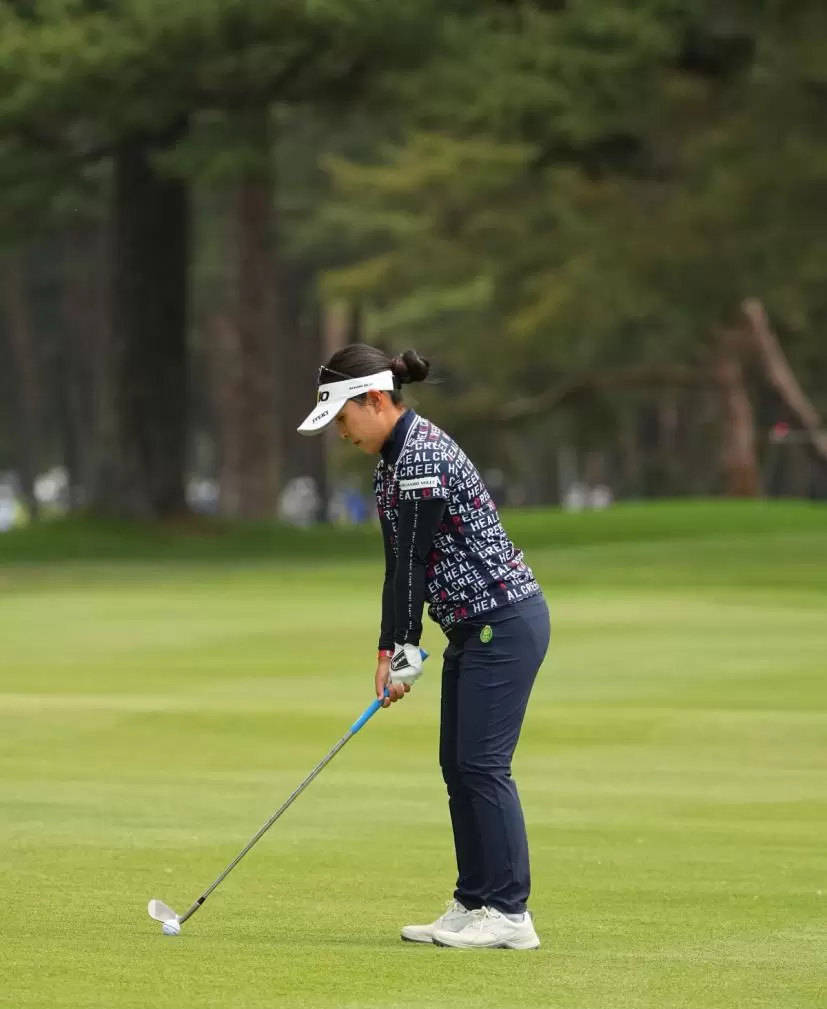 青木瀬令奈さんのアドレス