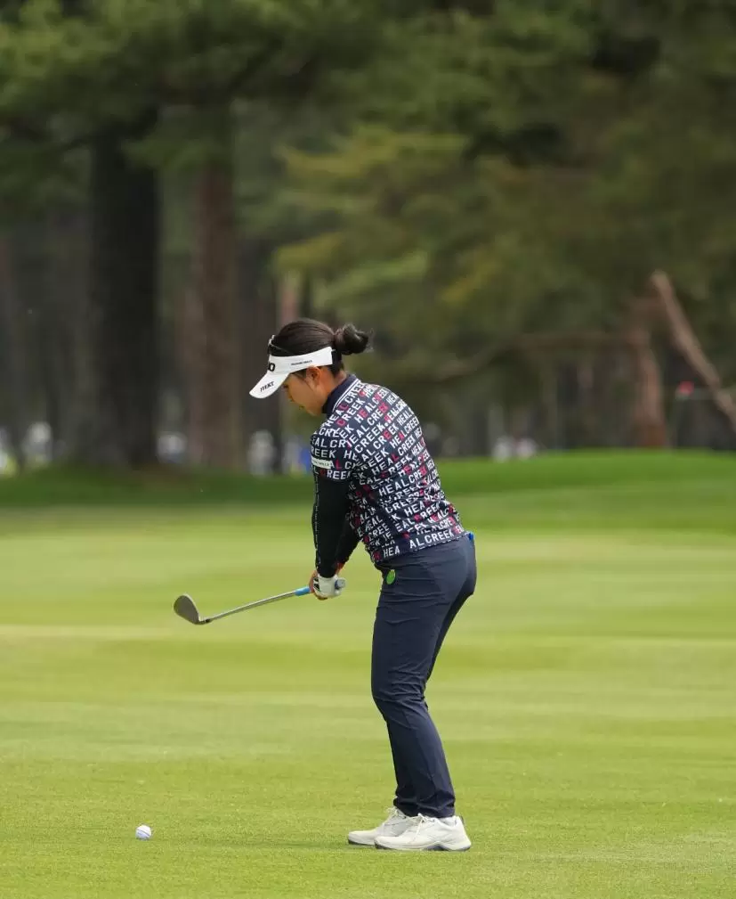 青木瀬令奈さんのバックスイング➀