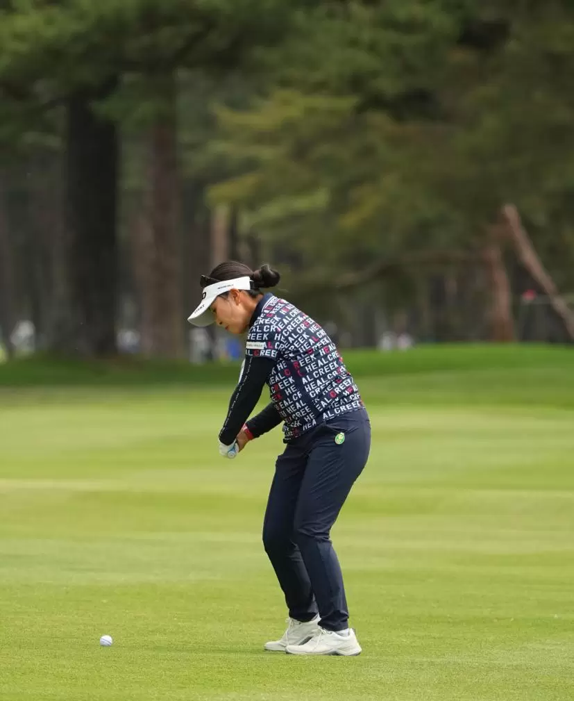 青木瀬令奈さんのダウンスイング②