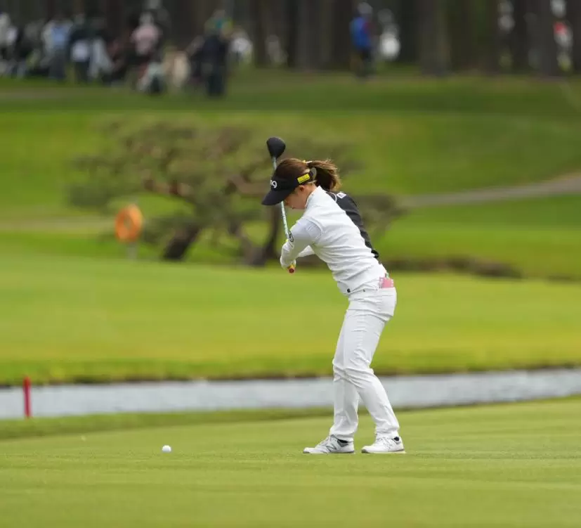 大出瑞月のバックスイング②