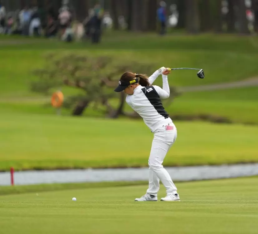 大出瑞月の切り返し（トップ）