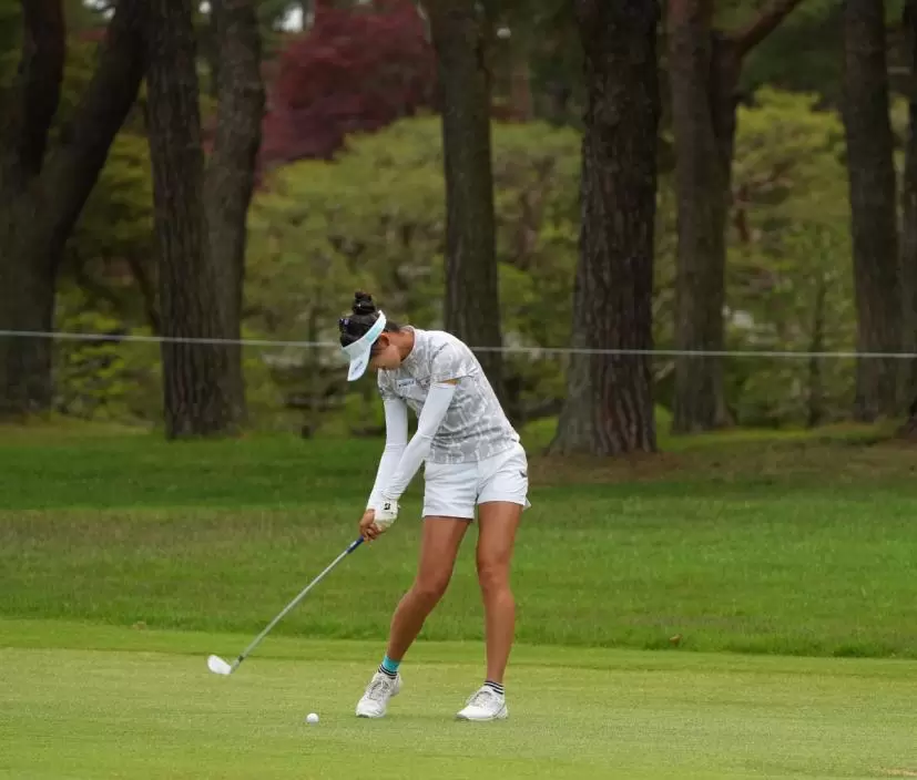 馬場咲希のダウンスイング③