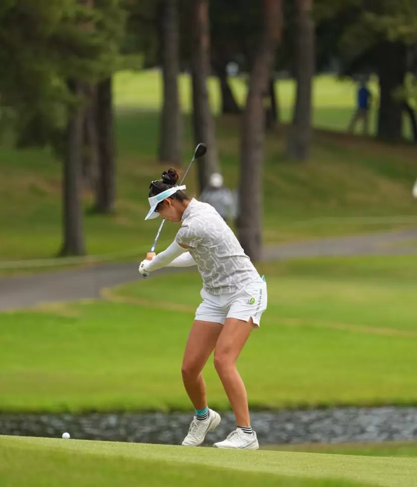 馬場咲希のダウンスイング②