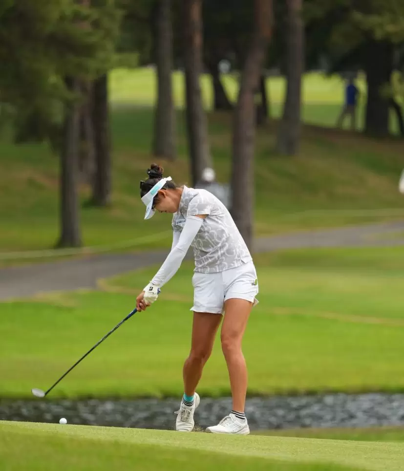 馬場咲希のダウンスイング③